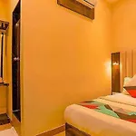 Fabexpress Gateway - 700m From Gateway Of India Hotel 3*