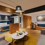 Novotel Mumbai Juhu Beach
