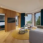 Novotel Mumbai Juhu Beach