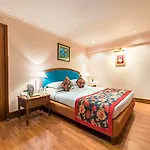 Hotel Parle International