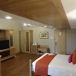 Sun-N-Sand Mumbai Juhu Beach