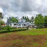 Grey Mosaics By Stayvista - Mountain-View Villa In Vasai With Pool, Spacious Lawn & Terrace