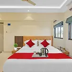 Sunrise Juhu Hotel 2*