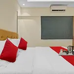Sunrise Juhu Hotel 2*