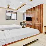 Hotel Capital O 84079 Falcon