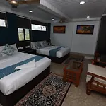Hotel Astros