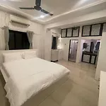 Bombay Basti 1, Khar West, Near Carter Road