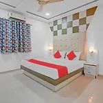 Flagship 83490 Hotel Bently Palace
