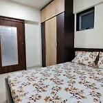 Dighe\'S Homestay