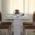 Apartment Maxxvalue - Service Marol