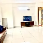 Shared Homestay Near Juhu Beach