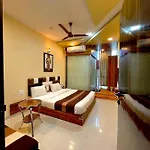 Apartment Avirahi *