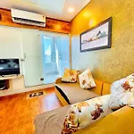 Apartment Avirahi *