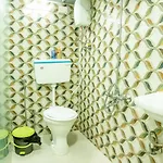 Guest house Ganesh, Near Kokilaben Dhirubhai Ambani Hospital Mumbai