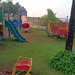 Homestay Seaview Bandra W Nr Taj Indian Women Only *