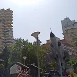 Seaview Bandra W Nr Taj Indian Women Only * Mumbai