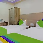 Skylink Hospitality Next To Amber Imperial Hotel Mumbai