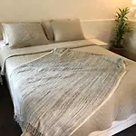 Cozy Studio Couple Friendly Near Juhu Beach