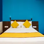 Hotel Aura - Near Malad Link Road