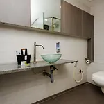 Aura - Near Malad Link Road Hotel 3*