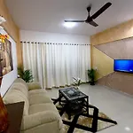 Kivi\'S Service Apartment