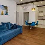 Bright Weekend Apartment In Mumbai
