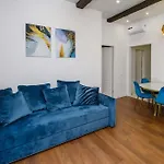 Bright Weekend Apartment In Mumbai