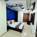 Hotel Adore Palace