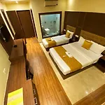 Pearl's Bkc Inn- Near Trade Centre, Visa Consulate Hotel 3*