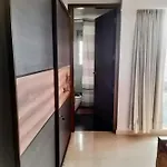 Private Room In 3Bhk Serviced Apartment Bkc Kanakia Chs