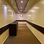 Pearl's Bkc Inn- Near Trade Centre, Visa Consulate