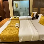 Pearl's Bkc Inn- Near Trade Centre, Visa Consulate 3*