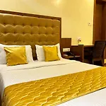 Pearl's Bkc Inn- Near Trade Centre, Visa Consulate Hotel 3*