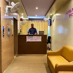 Pearl's Bkc Inn- Near Trade Centre, Visa Consulate Hotel Mumbai