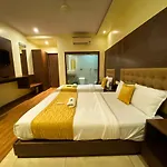 Pearl's Bkc Inn- Near Trade Centre, Visa Consulate Hotel Mumbai