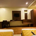 Pearl's Bkc Inn- Near Trade Centre, Visa Consulate Mumbai