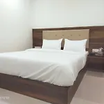 Precious Pearl Hotel