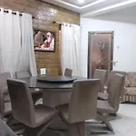 3Bhk Luxurious Apartment In Linking Road Bandra