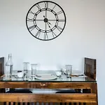 Old Bollywood Drive - 3 Bedrooms Apartment