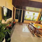 Beach Square Apartment