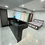 Kings Villa