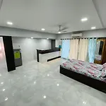 Kings Villa