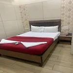 Royal Residency - Chembur 2*