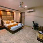 Apex Hotel