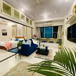 Serene Oasis: 1 Bhk With Parking In Bandra/Khar