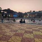 Estella Farms And Resort