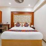 Fabexpress Alive - Nr Juhu Hotel