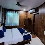 Hotel Fabexpress Ashirwad Residency 3*