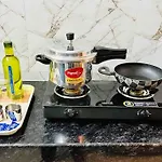 La Olive 1 Bhk Service Apartment