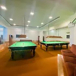 One Bedroom Apartment- Near Kokilaben Ambani Hospital, Andheri West